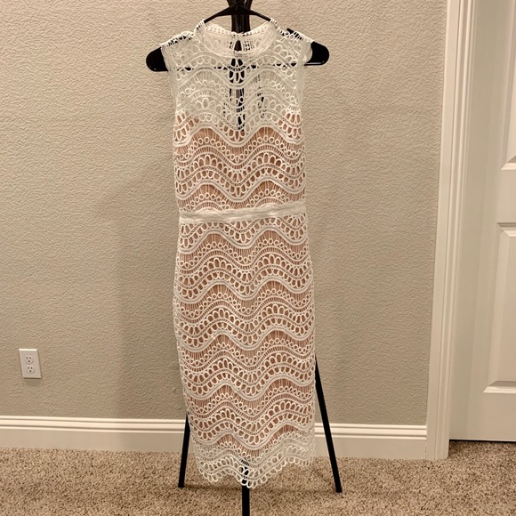 Vici Crochet Lace Midi Dress - Picture 4 of 8